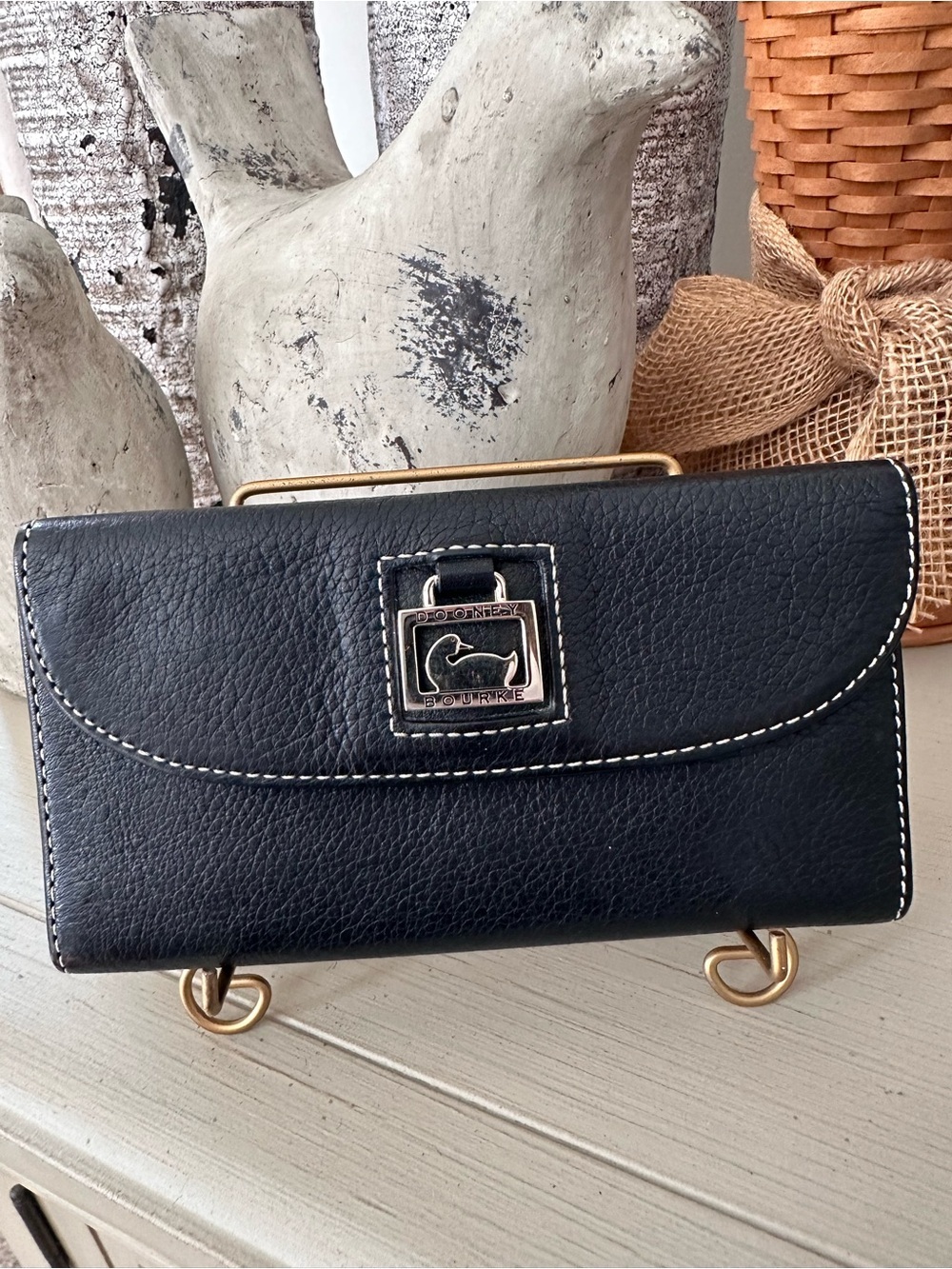 Dooney & Bourke Dillen Continental Clutch Wallet